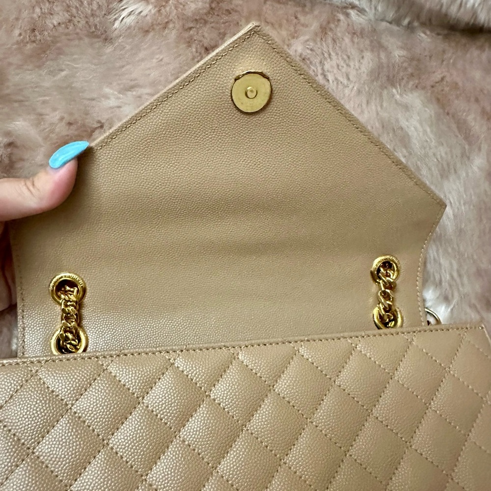 Yves Saint Laurent Envelope Medium Beige Tan Triquilt Shoulder Bag - Picture 8 of 16